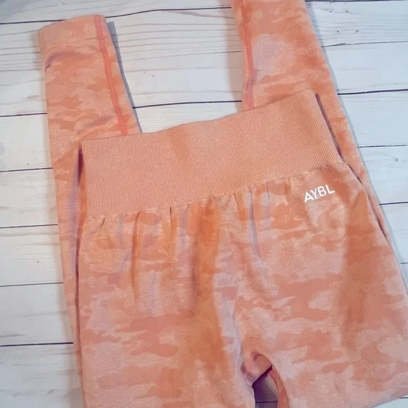 AYBL CAMO SEAMLESS LEGGING Peach Sz Small Women #BEAYBL - Picture 6 of 9